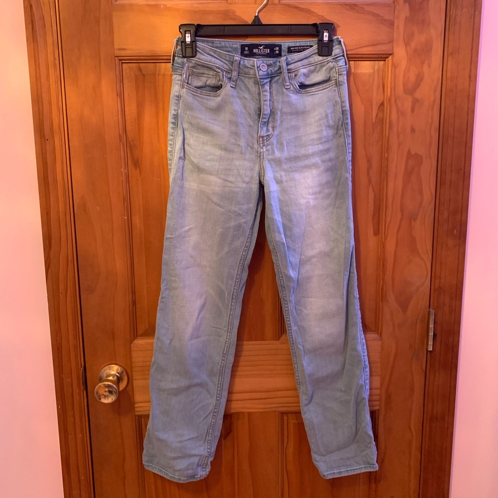 Hollister High Rise Slim Straight Leg Stretch Jeans